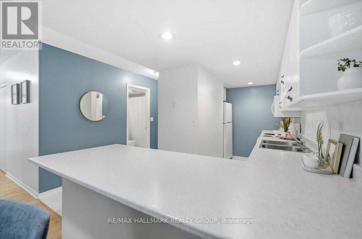 206 - 320 Centrum Boulevard, Ottawa, Ontario K1E 3X9 - Photo 5 - X12566694