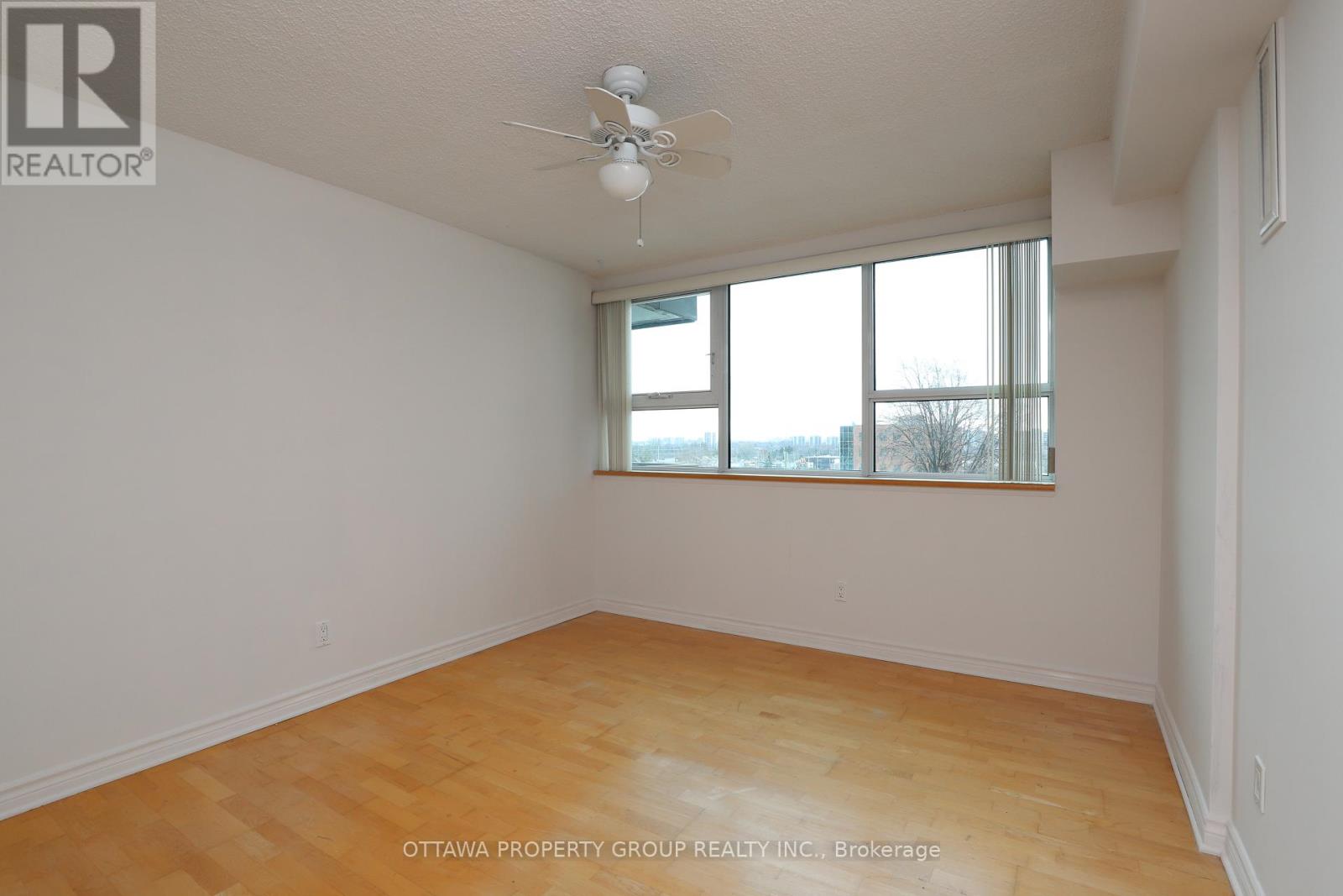 416 - 555 Brittany Drive, Ottawa, Ontario  K1K 4C5 - Photo 11 - X12566766