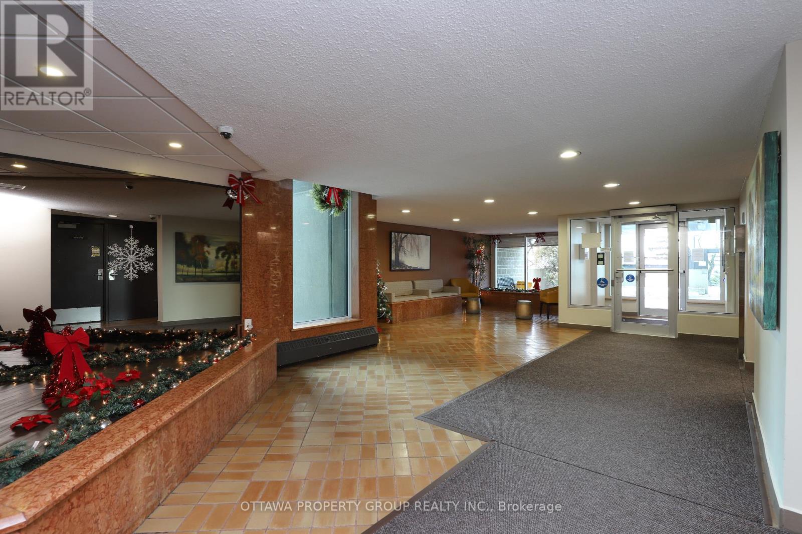 416 - 555 Brittany Drive, Ottawa, Ontario  K1K 4C5 - Photo 21 - X12566766