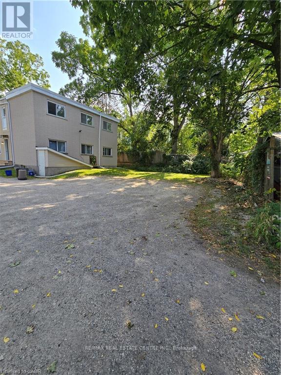 74 William Street W, Waterloo, Ontario  N2L 1J7 - Photo 4 - X12566412