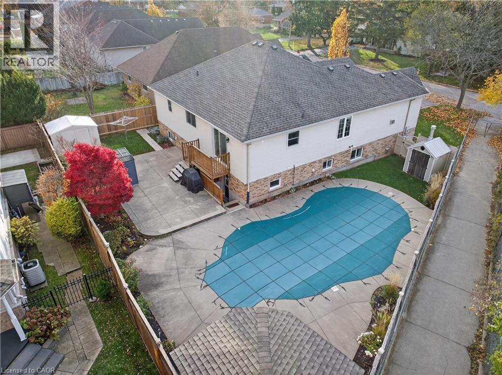 9 Tunbridge Crescent, Grimsby, Ontario  L3M 2V8 - Photo 2 - 40789305