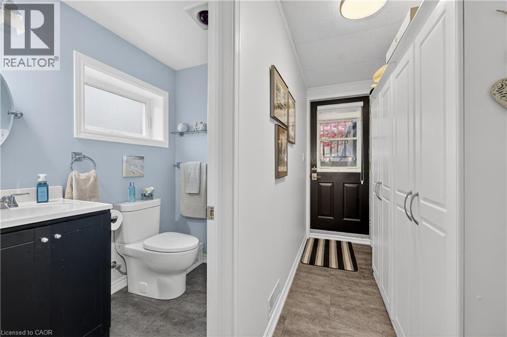 9 Tunbridge Crescent, Grimsby, Ontario  L3M 2V8 - Photo 34 - 40789305