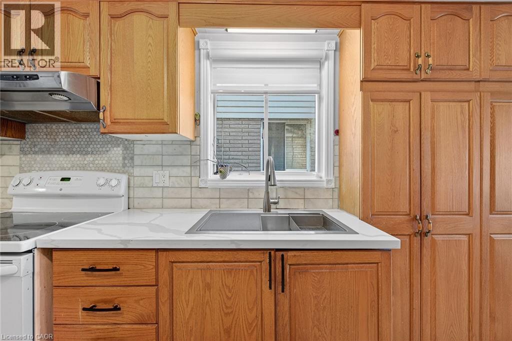 36 Cluny Avenue, Hamilton, Ontario  L8L 3H8 - Photo 9 - 40789715