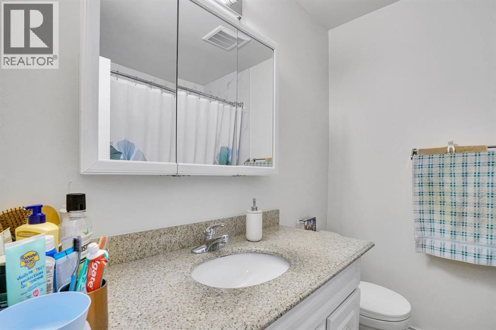 1038 Berkley Drive Nw, Calgary, Alberta  T3K 1A3 - Photo 31 - A2269891