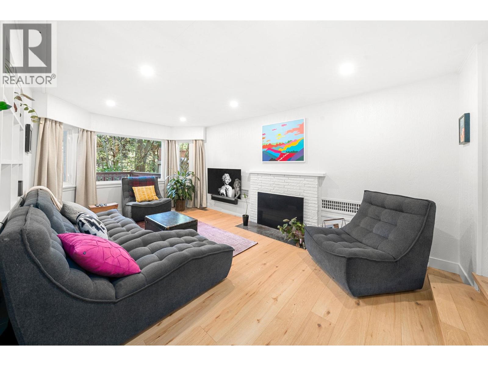 2052 Capilano Road, North Vancouver, British Columbia  V7P 3B8 - Photo 6 - R3069245