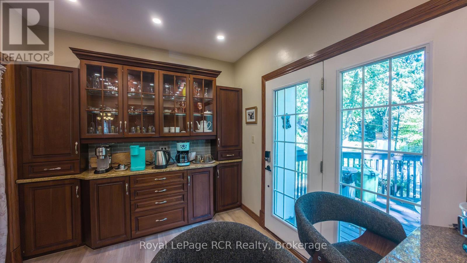 1069 4th Avenue W, Owen Sound, Ontario  N4K 4W1 - Photo 10 - X12529584