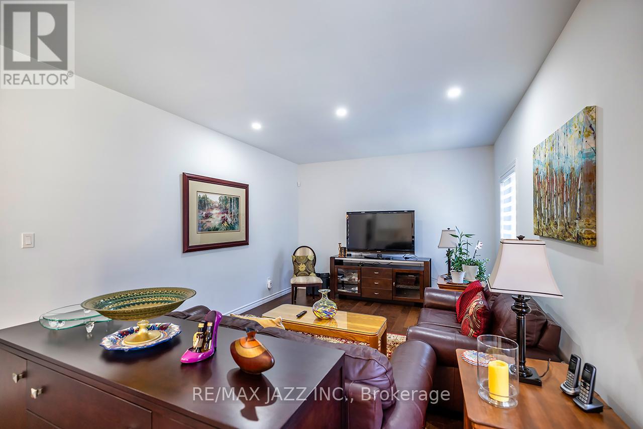 10 Thomas Bird Street, Clarington, Ontario  L1C 7C9 - Photo 18 - E12515780