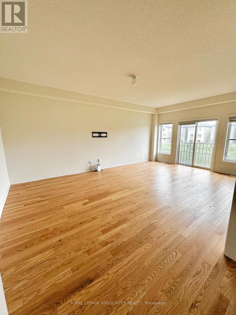 1108 Skyridge Boulevard, Pickering, Ontario  L1X 0M8 - Photo 2 - E12419530