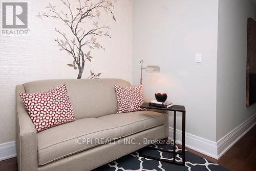 329 - 68 Main Street N, Markham, Ontario  L3P 0N5 - Photo 10 - N12560348