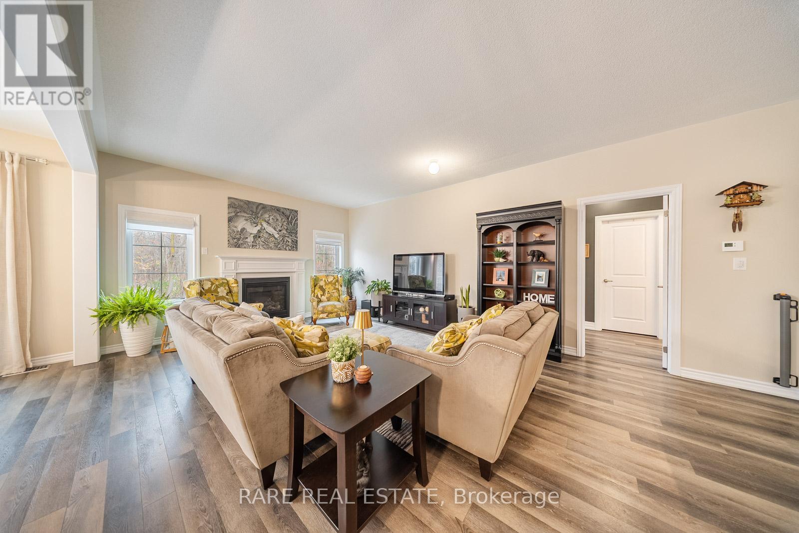 1767 Emberton Way, Innisfil, Ontario  L9S 0N4 - Photo 9 - N12566338