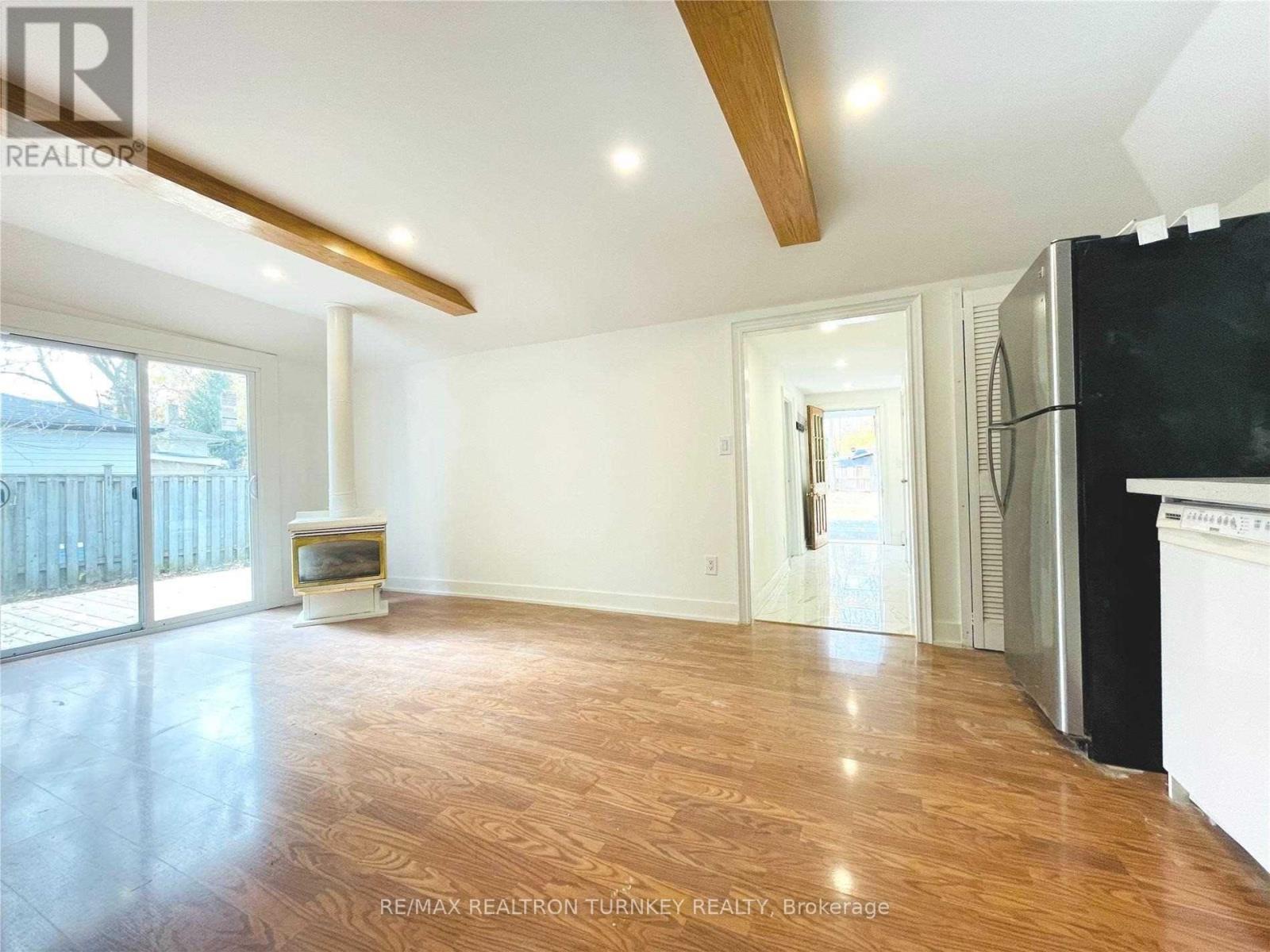 18 River Drive, East Gwillimbury, Ontario  L9N 1A6 - Photo 7 - N12566364