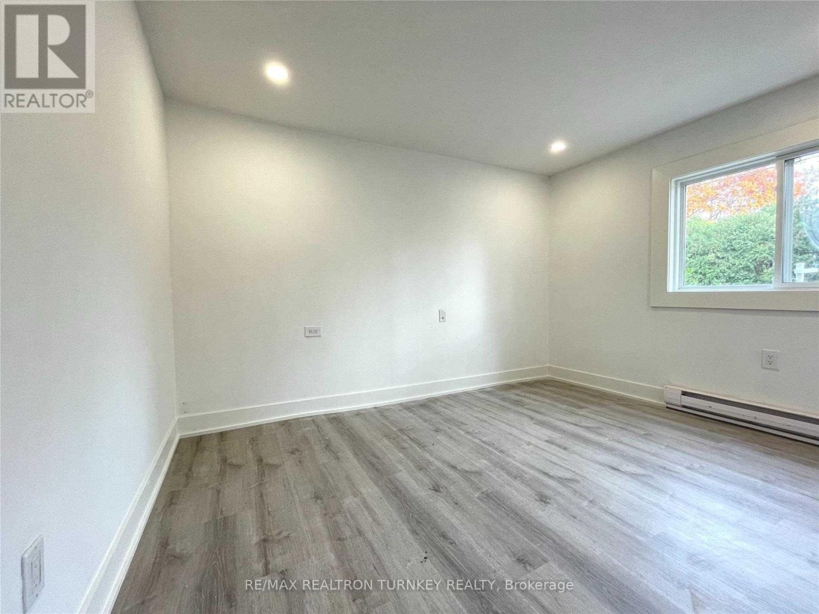 18 River Drive, East Gwillimbury, Ontario  L9N 1A6 - Photo 13 - N12566364