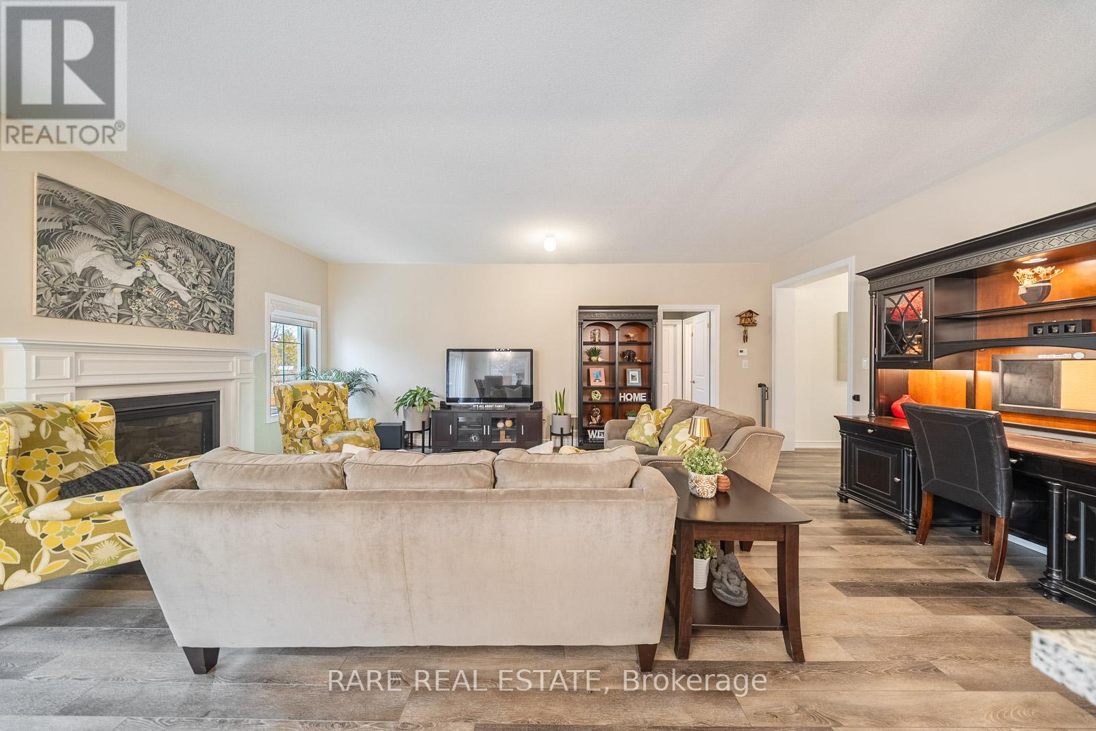 1767 Emberton Way, Innisfil, Ontario  L9S 0N4 - Photo 6 - N12566338