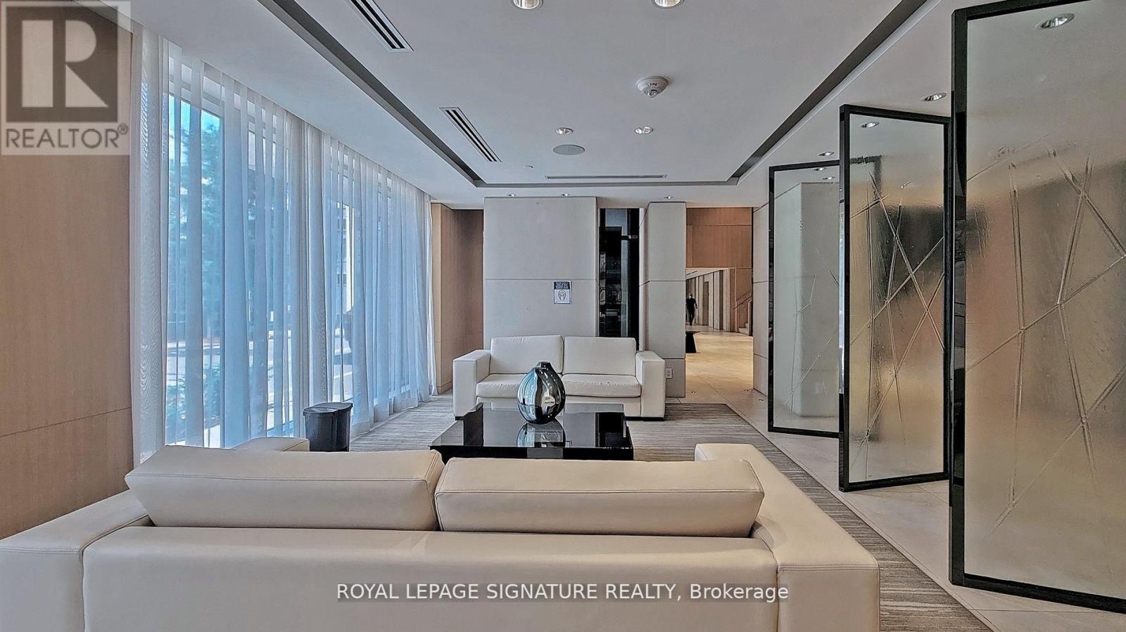 413 - 120 Harrison Garden Boulevard, Toronto, Ontario  M2N 0C2 - Photo 3 - C12566724