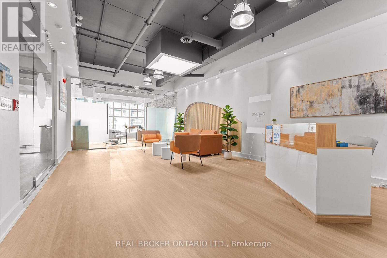 501 - 21 Camden Street, Toronto, Ontario  M5V 1V2 - Photo 10 - C12566778