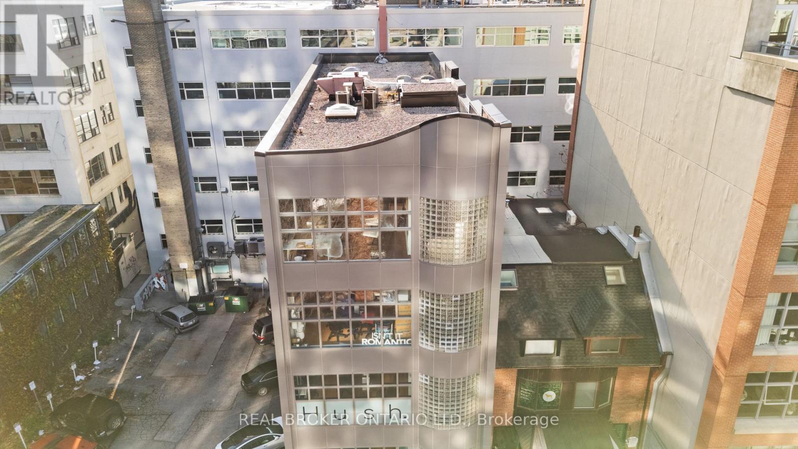 501 - 21 Camden Street, Toronto, Ontario  M5V 1V2 - Photo 2 - C12566778