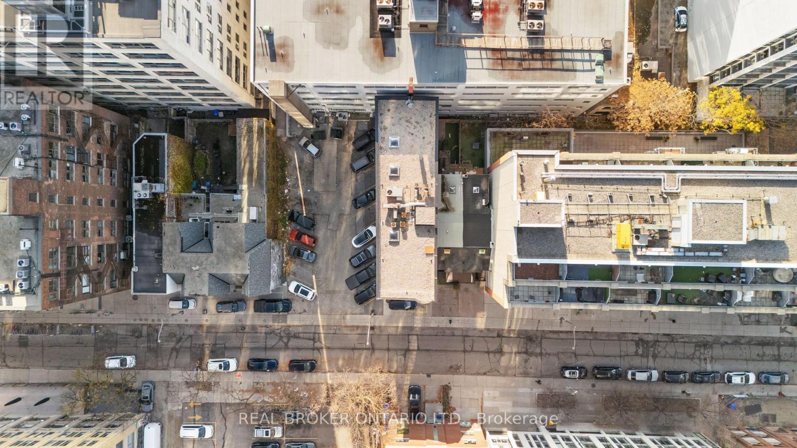 501 - 21 Camden Street, Toronto, Ontario  M5V 1V2 - Photo 3 - C12566778