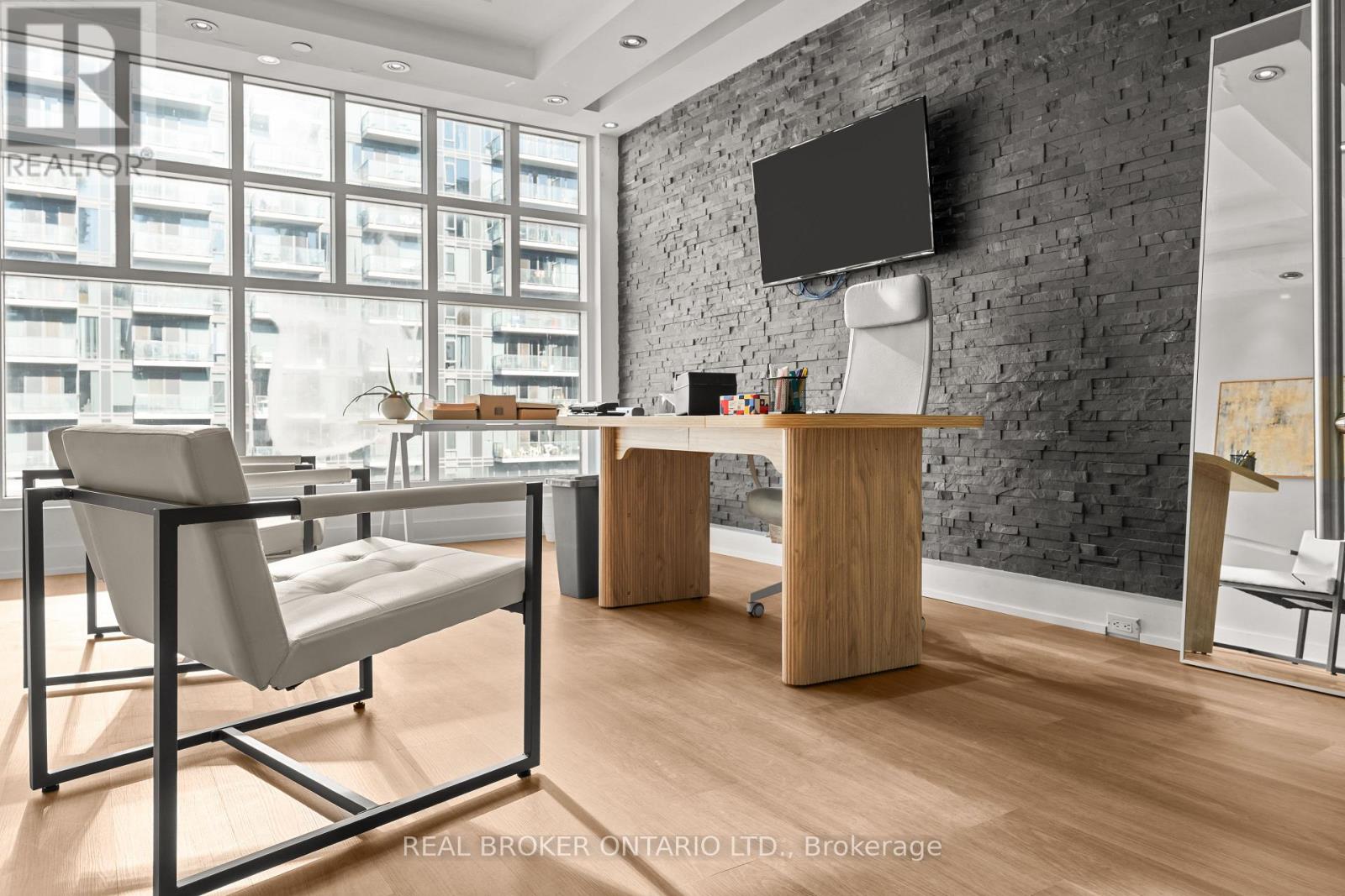 501 - 21 Camden Street, Toronto, Ontario  M5V 1V2 - Photo 30 - C12566778