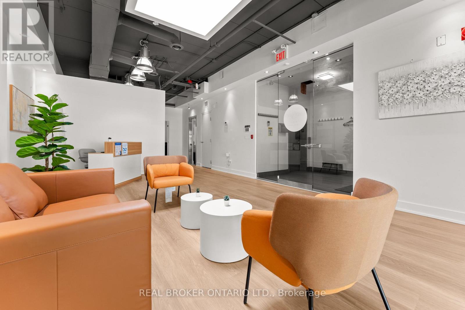 501 - 21 Camden Street, Toronto, Ontario  M5V 1V2 - Photo 9 - C12566778