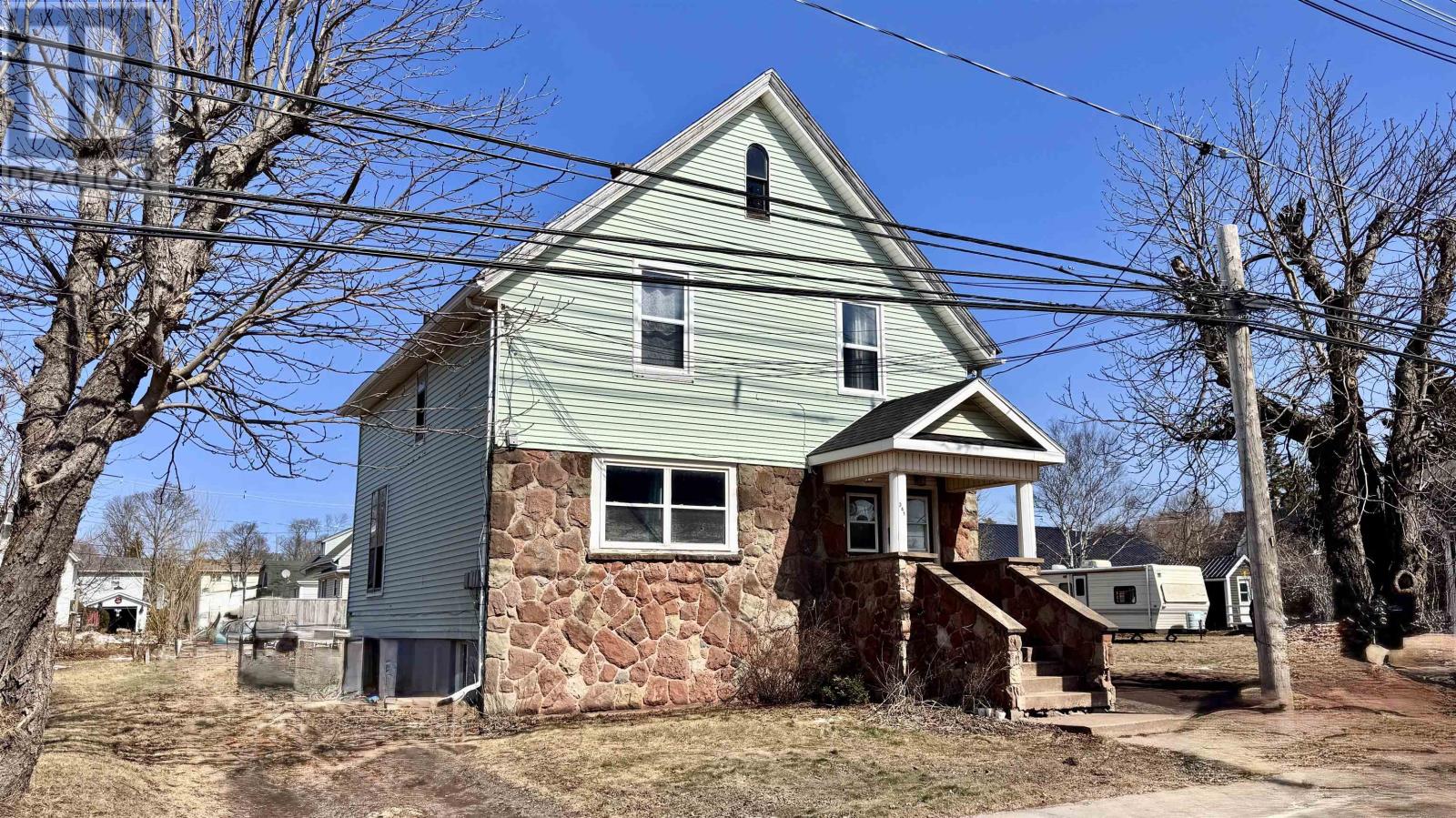 341 Notre Dame Street, Summerside, Prince Edward Island  C1N 1S4 - Photo 1 - 202528394