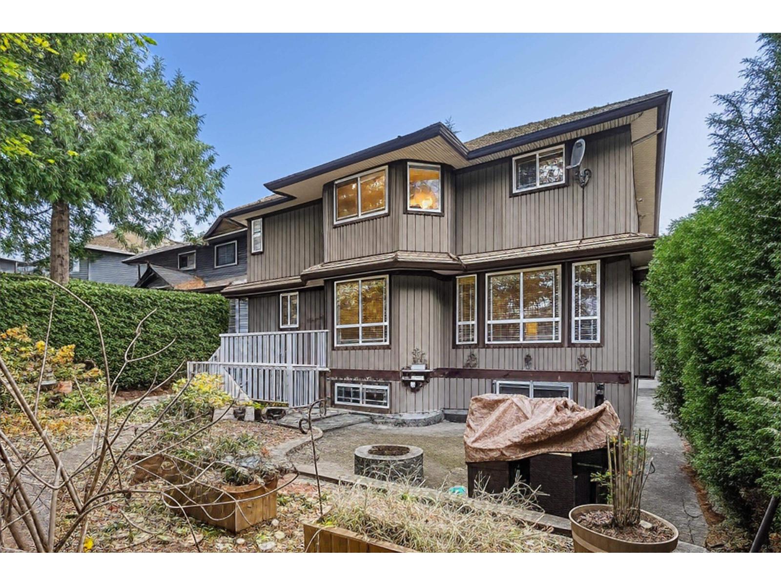 2966 147a Street, Surrey, British Columbia  V4P 3E6 - Photo 2 - R3069248