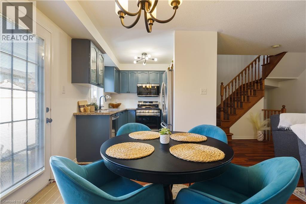 14 Fox Run, Waterdown, Ontario  L0R 2H8 - Photo 14 - 40775463