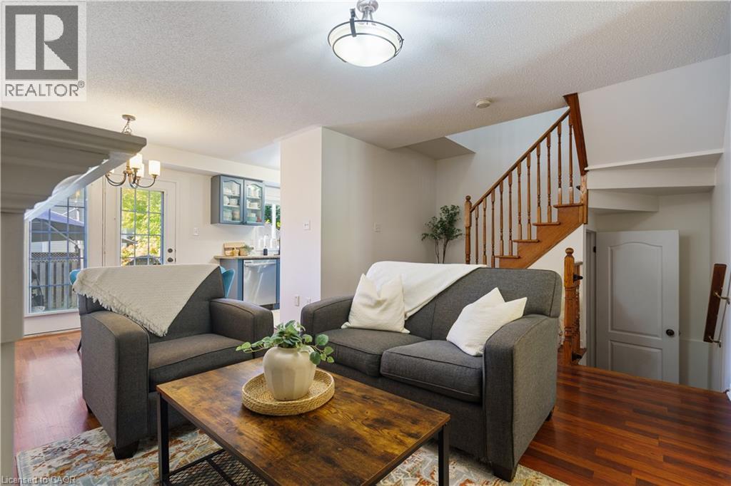 14 Fox Run, Waterdown, Ontario  L0R 2H8 - Photo 10 - 40775463