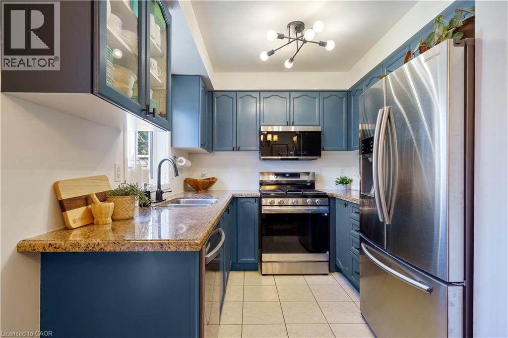 14 Fox Run, Waterdown, Ontario  L0R 2H8 - Photo 18 - 40775463