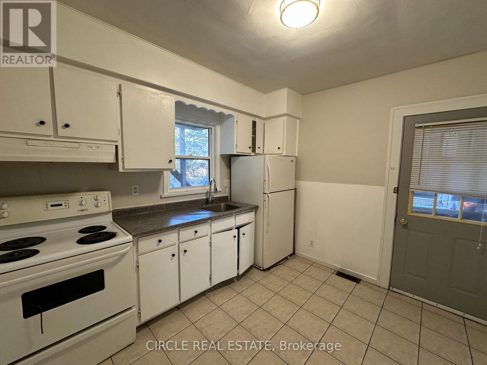 202-204 Mckay Avenue, Windsor, Ontario  N9B 1Z4 - Photo 10 - X12564062