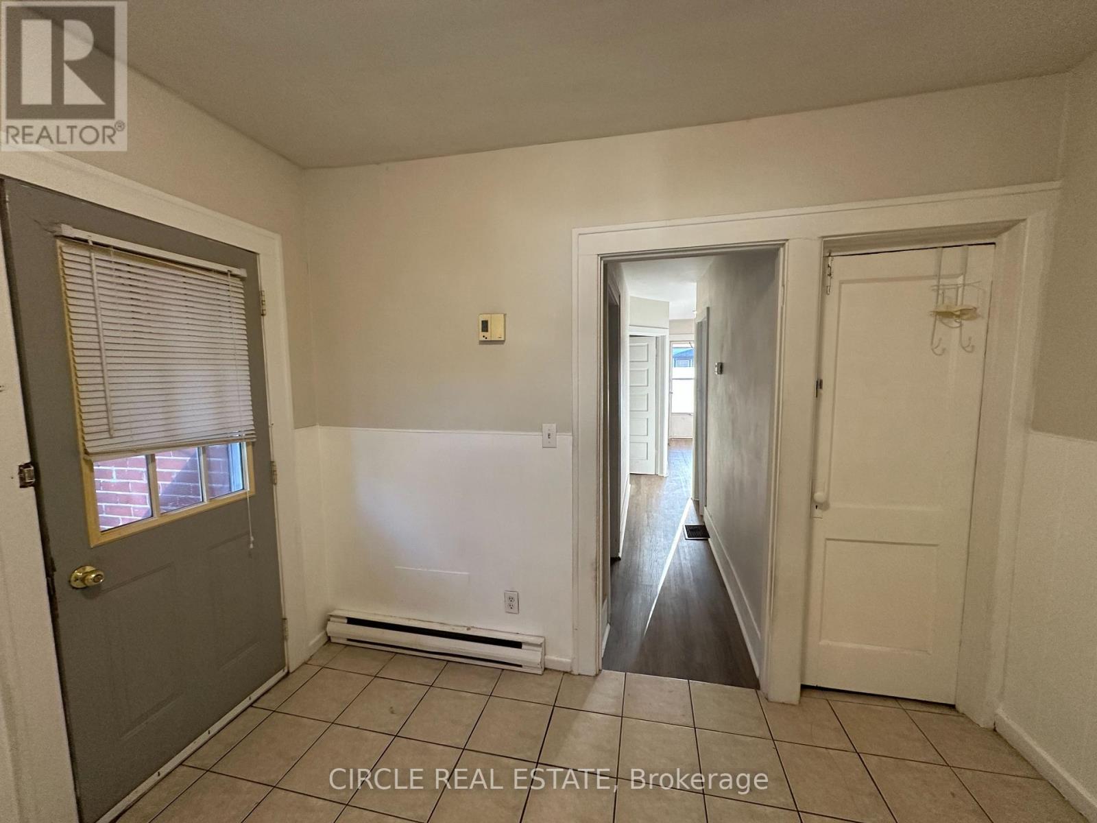 202-204 Mckay Avenue, Windsor, Ontario  N9B 1Z4 - Photo 8 - X12564062