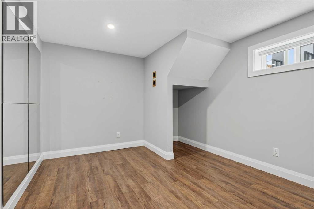 3704 58 Avenue Sw, Calgary, Alberta  T3E 5H6 - Photo 45 - A2270110