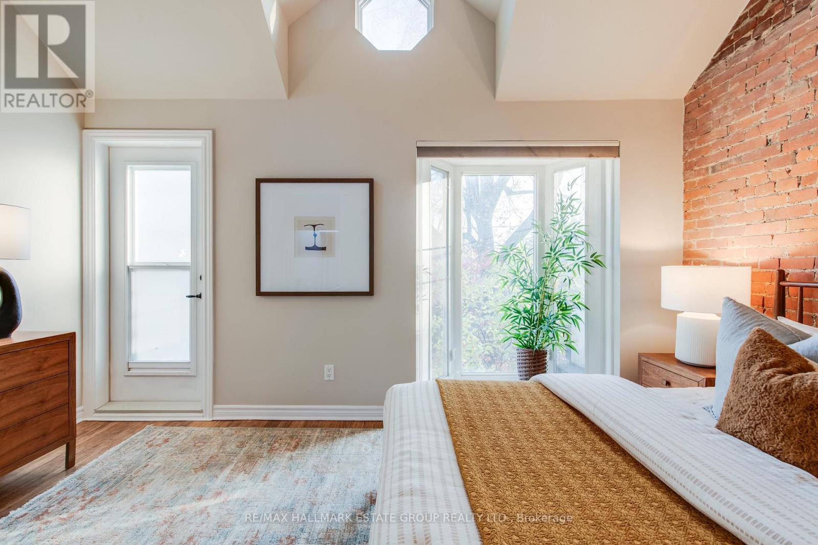 16 Brighton Avenue, Toronto, Ontario  M4M 1P4 - Photo 32 - E12565816