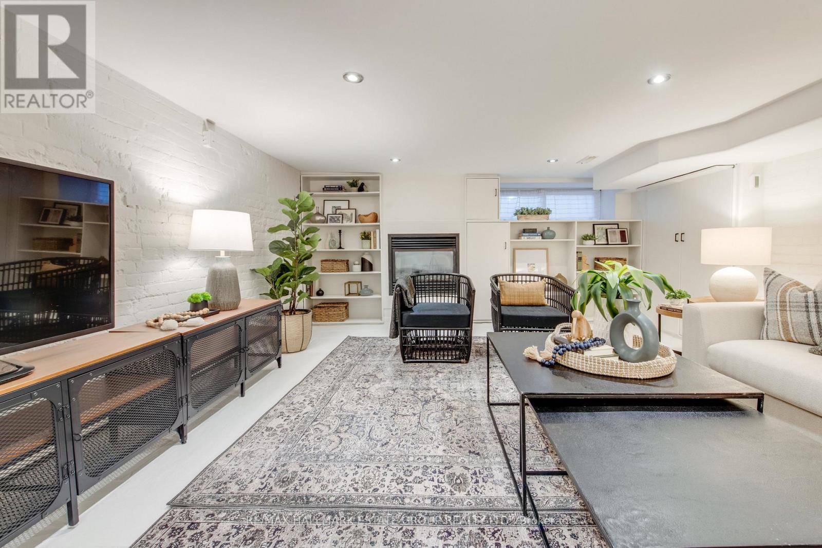 16 Brighton Avenue, Toronto, Ontario  M4M 1P4 - Photo 38 - E12565816