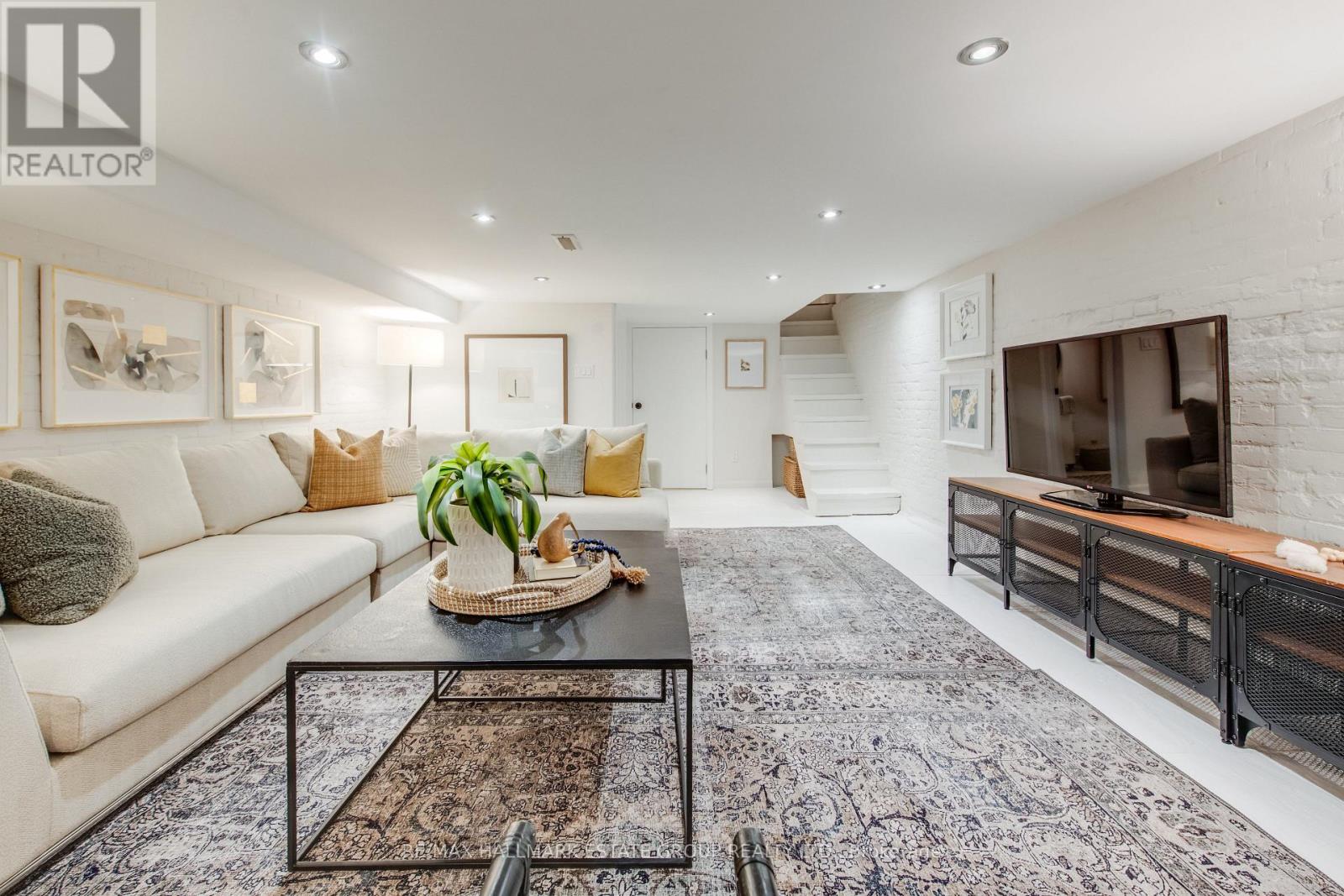 16 Brighton Avenue, Toronto, Ontario  M4M 1P4 - Photo 40 - E12565816