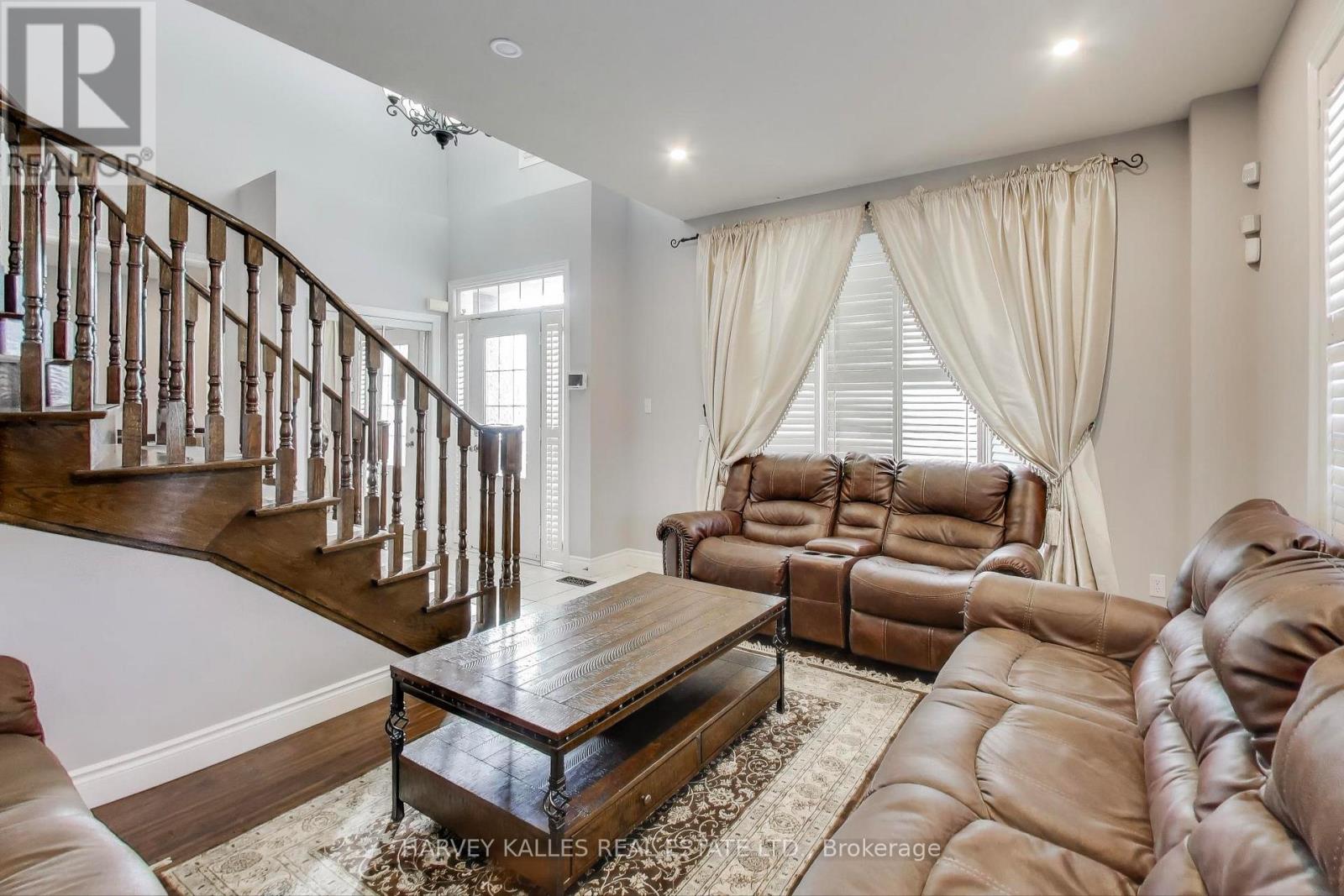 29 Ness Road, Brampton, Ontario L6Y 5N9 - Photo 9 - W12566122