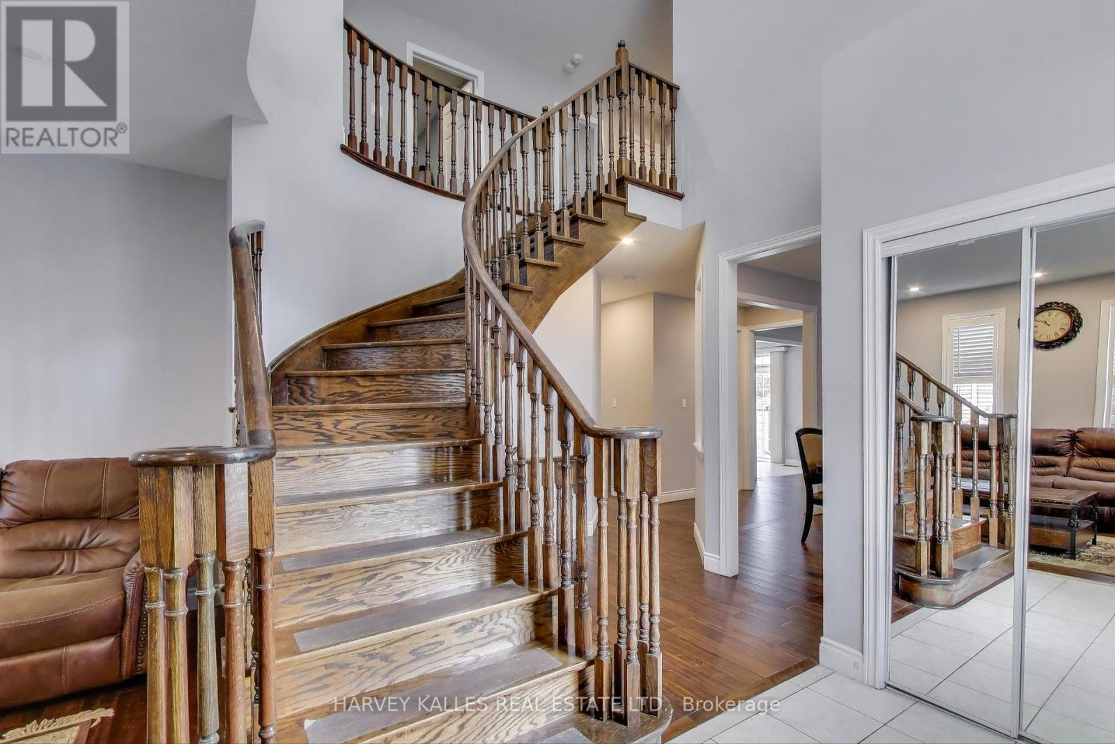 29 Ness Road, Brampton, Ontario L6Y 5N9 - Photo 6 - W12566122