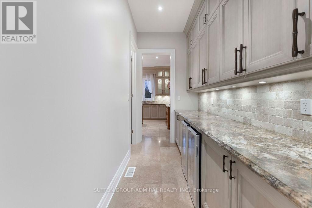 21 Day Lily Crescent, Richmond Hill, Ontario  L4C 0W3 - Photo 10 - N12566682