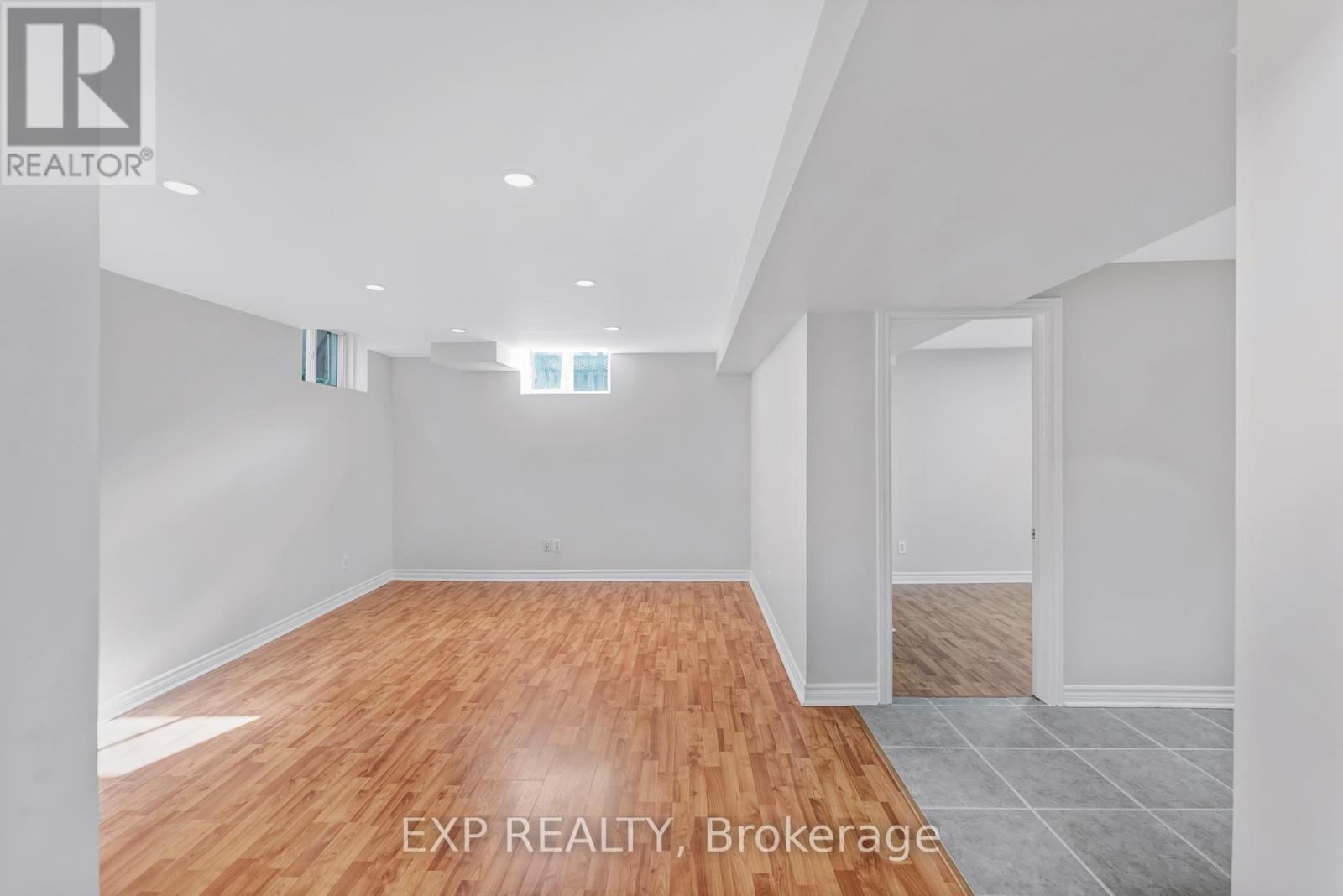 168 Wainscot Avenue, Newmarket, Ontario  L3X 2X4 - Photo 32 - N12566700