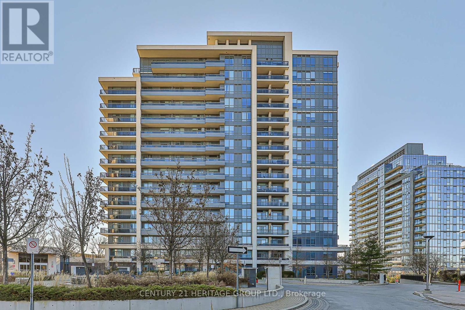 914 - 85 North Park Road, Vaughan, Ontario  L4J 0H9 - Photo 2 - N12566738