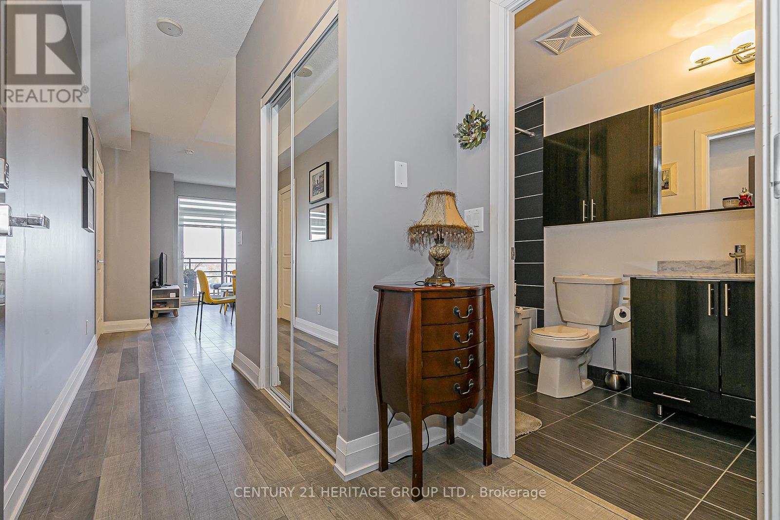 914 - 85 North Park Road, Vaughan, Ontario  L4J 0H9 - Photo 4 - N12566738