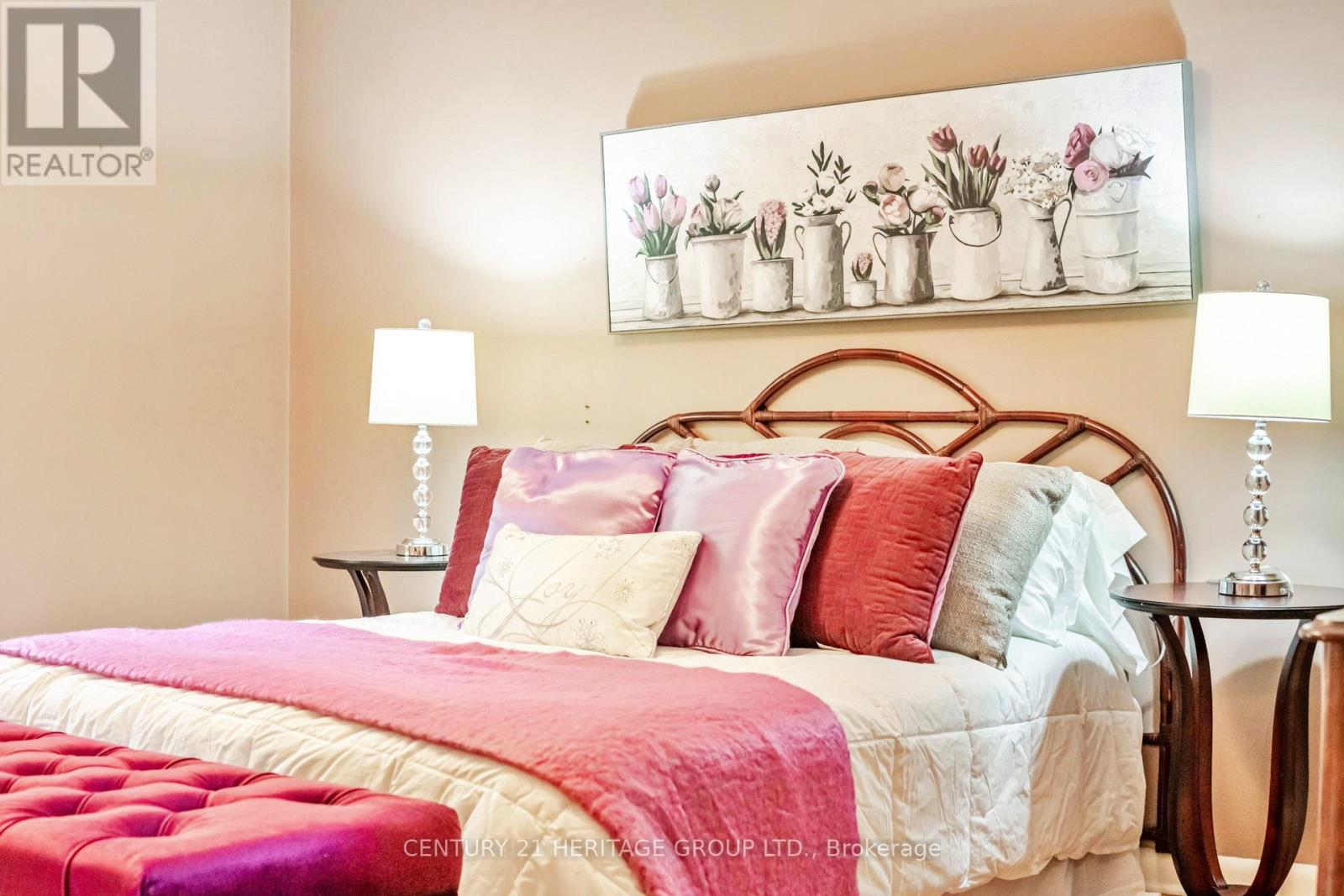 22 Poplar Drive, Richmond Hill, Ontario  L4E 2X6 - Photo 22 - N12566742