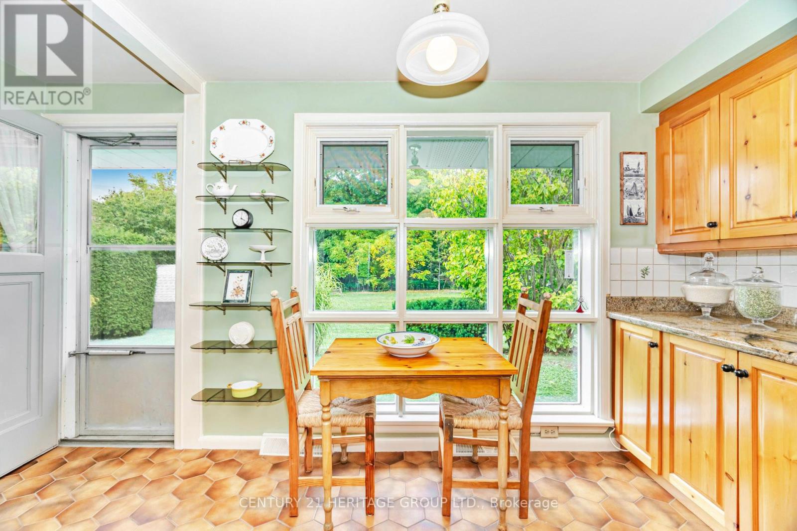 22 Poplar Drive, Richmond Hill, Ontario  L4E 2X6 - Photo 29 - N12566742