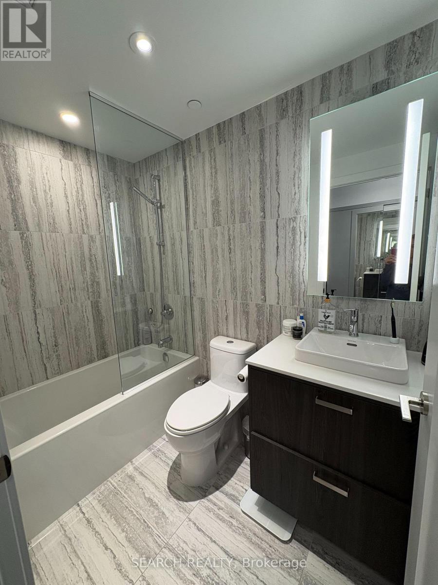 1106 - 480 Front Street, Toronto, Ontario  M5V 0V6 - Photo 4 - C12558448