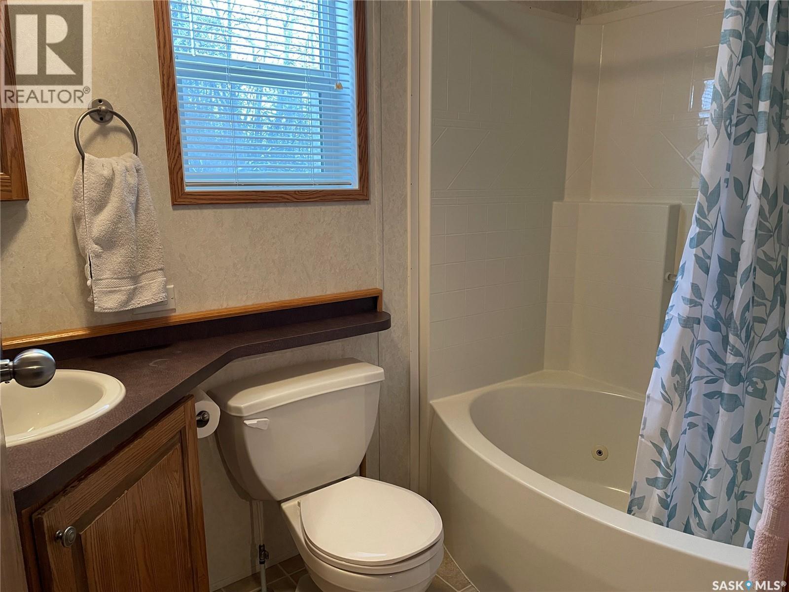 418 7th Street E, Meadow Lake, Saskatchewan  S9X 1J1 - Photo 13 - SK024508