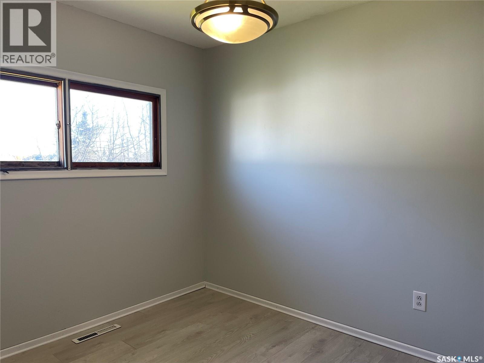 196 3rd Street W, Pierceland, Saskatchewan  S0M 2K0 - Photo 9 - SK024505