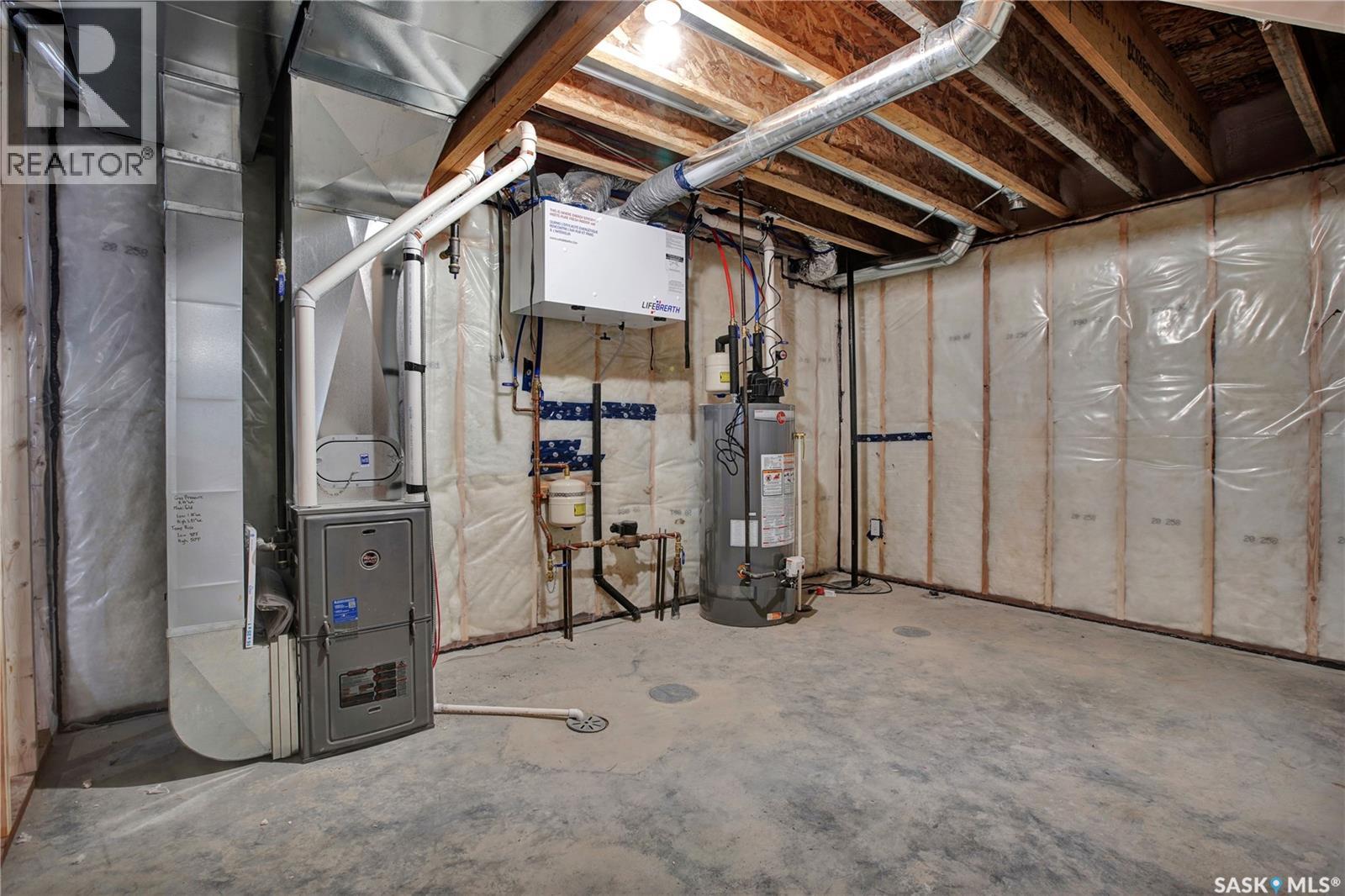 105 Emma Place, Martensville, Saskatchewan  S0K 2T0 - Photo 21 - SK024371