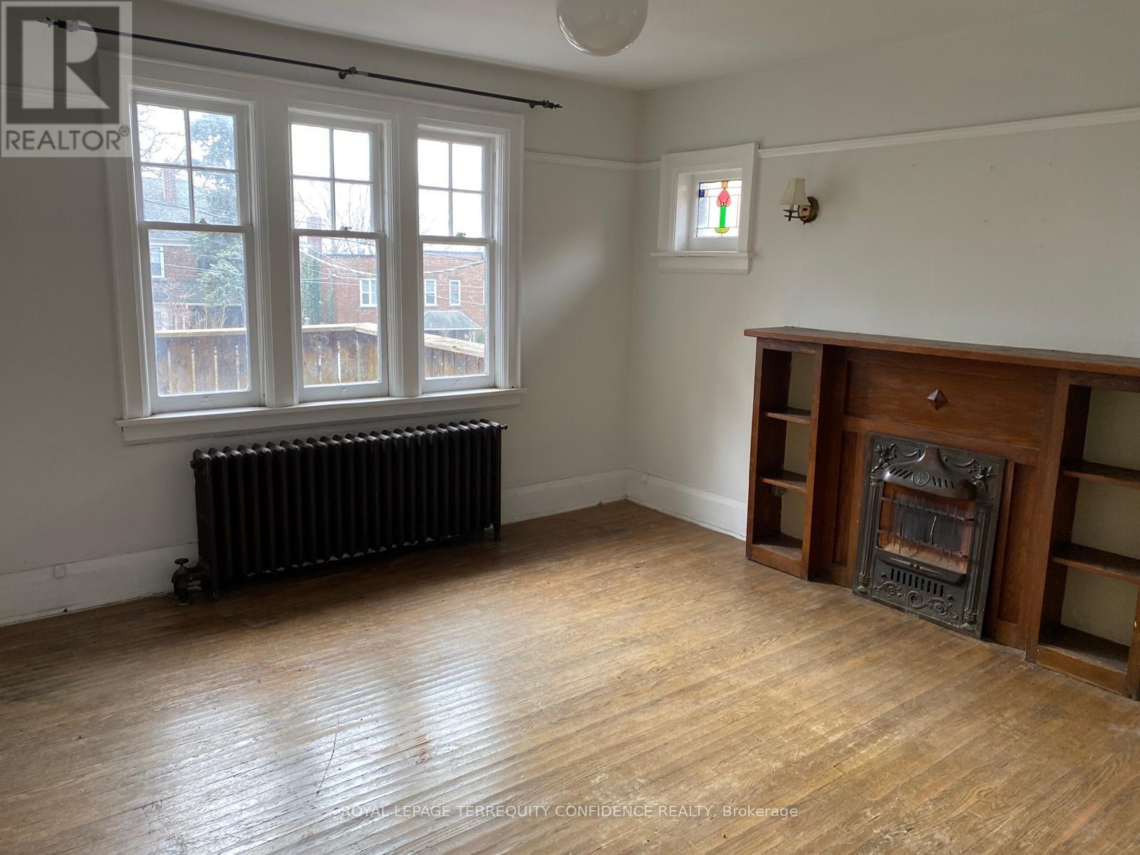 558-562 Kingston Road, Toronto, Ontario  M4E 1P9 - Photo 12 - E12557394