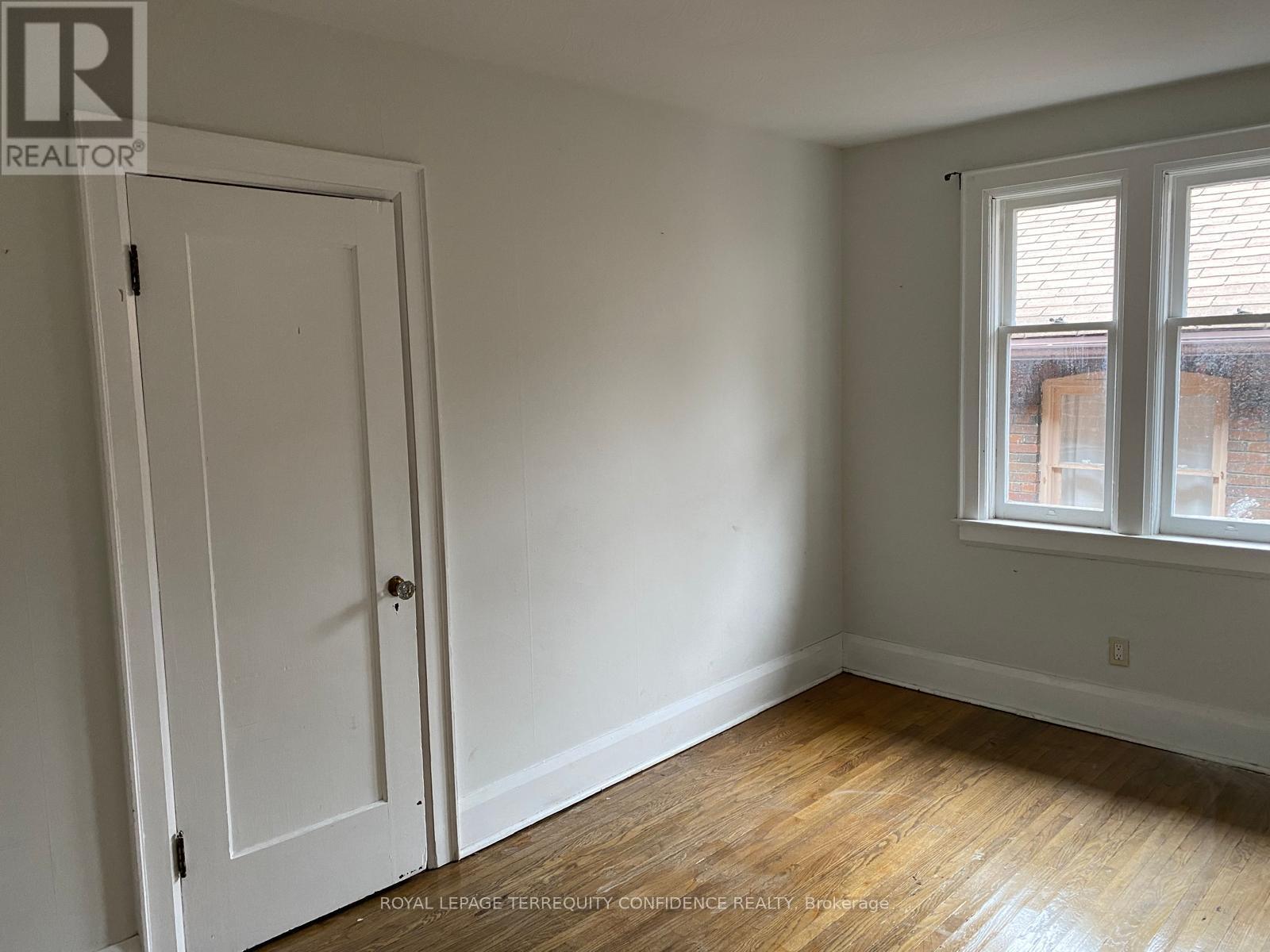 558-562 Kingston Road, Toronto, Ontario  M4E 1P9 - Photo 9 - E12557394