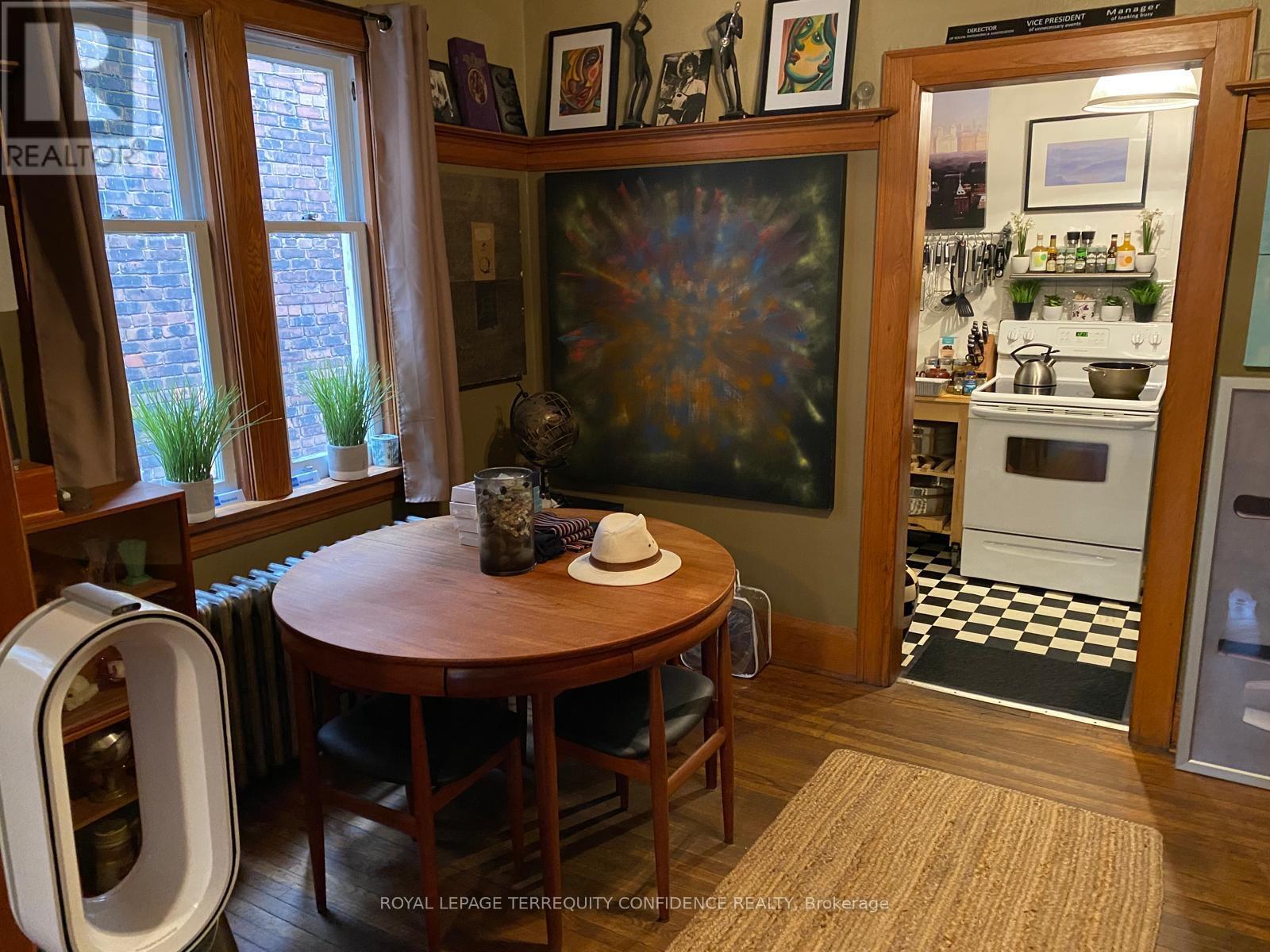 558-562 Kingston Road, Toronto, Ontario  M4E 1P9 - Photo 14 - E12557394