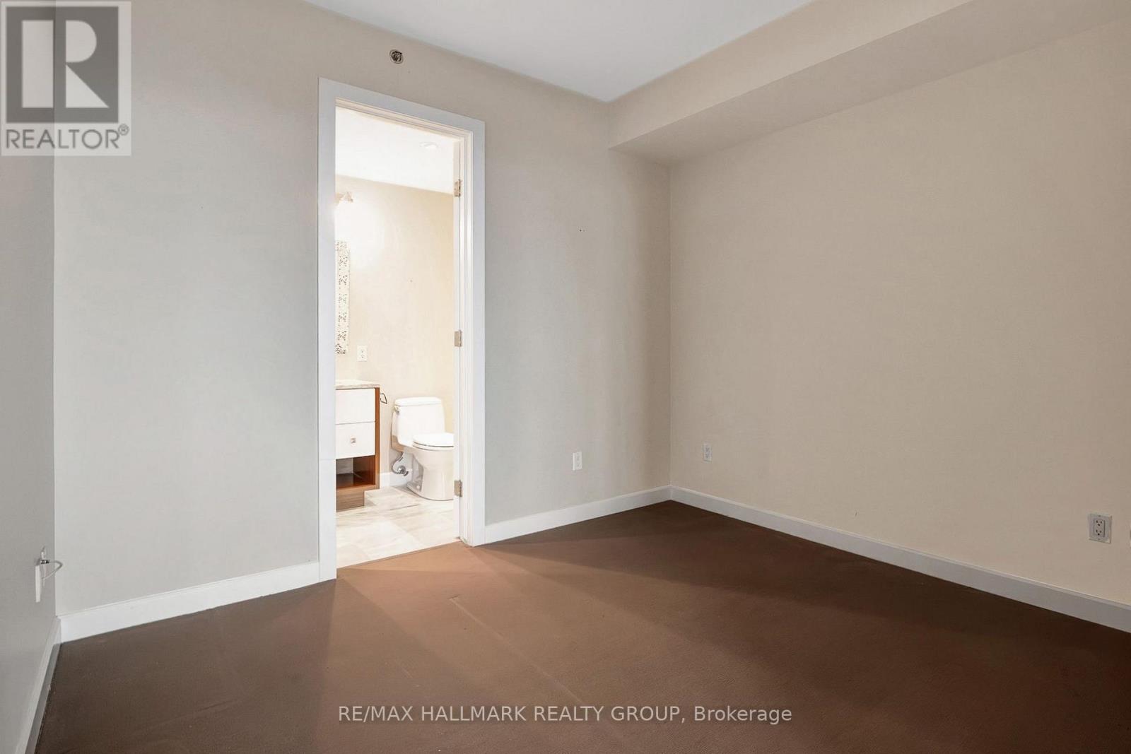 1007 - 300 Lisgar Street, Ottawa, Ontario  K2P 0E2 - Photo 9 - X12550974